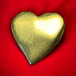 Victoria’s Secret Gold Tone Heart Brooch VS Love Pin (Y2K)
